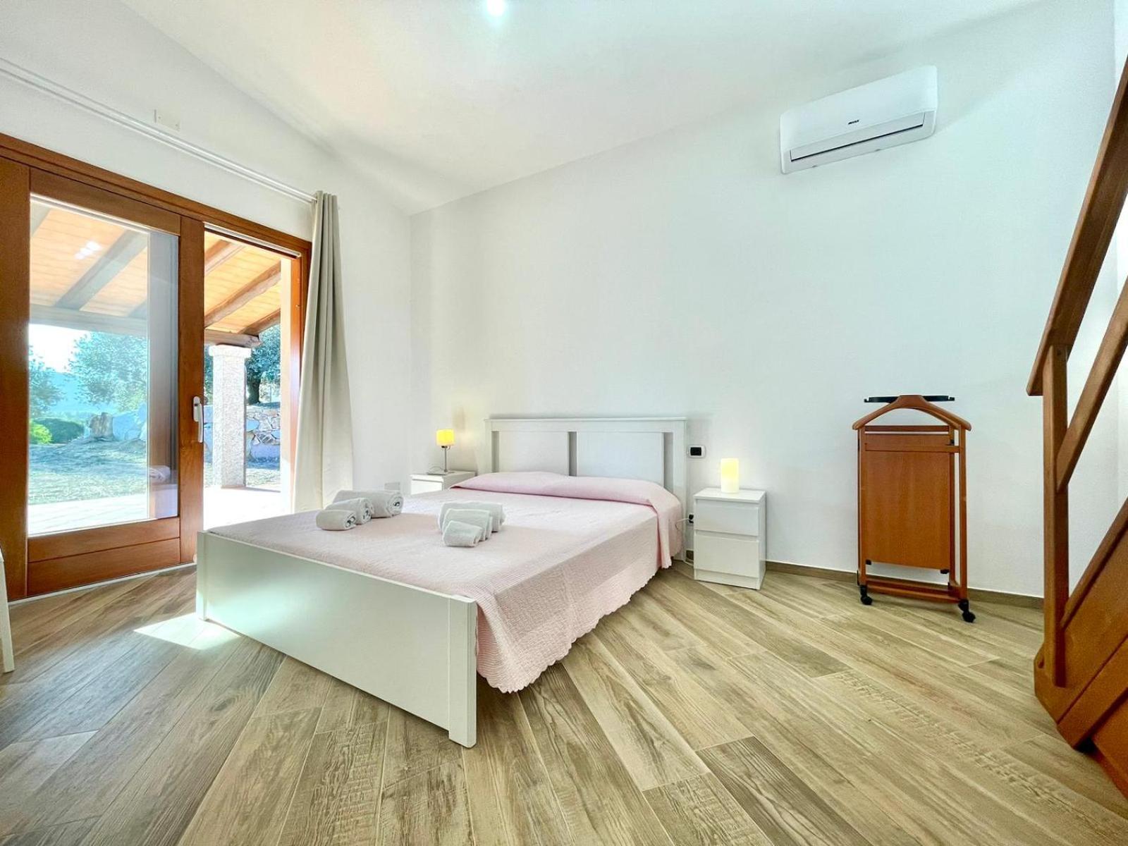 Cronta Apartments Bari Sardo Buitenkant foto